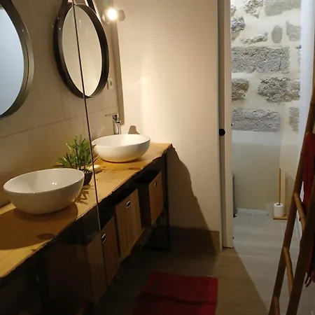 Charmante Maison De Village Casa de Férias