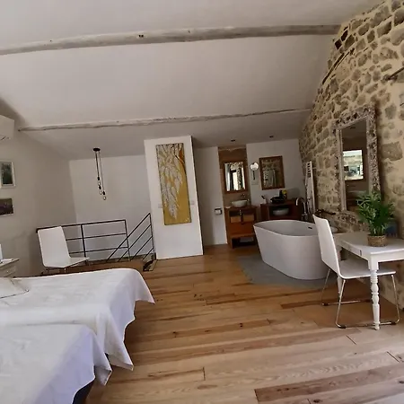 Charmante Maison De Village Casa de Férias *